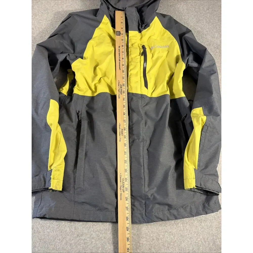 Men’s Columbia Rain Jacket, Size S, Grey And Yellow